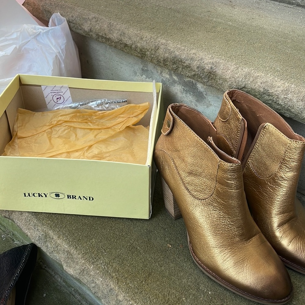 Women’s boots